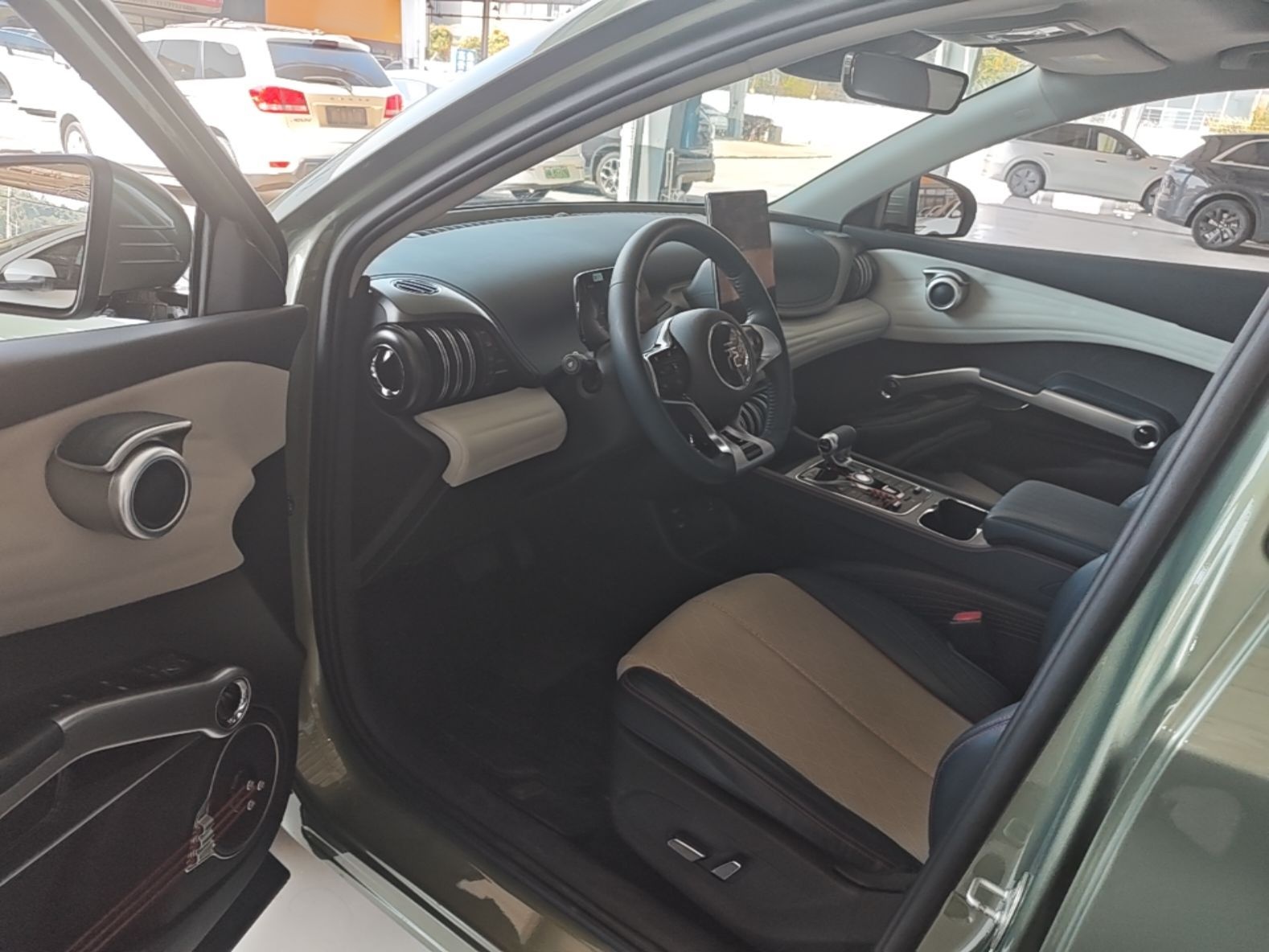 BYD Yuan PLUS 2022 430 km Luxury Version - Premium — снимка 18
