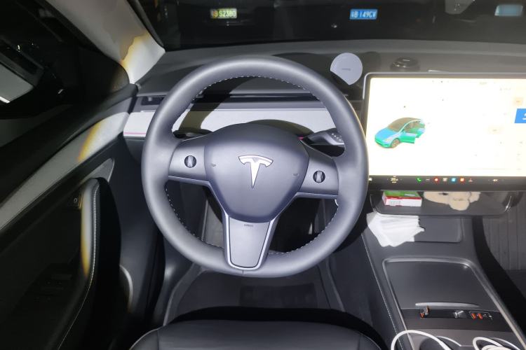 Used Tesla Model Y 2023 Rear-Wheel-Drive Version Steering Wheel
