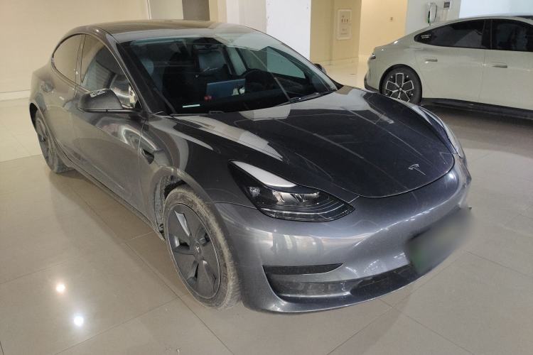 Used Tesla Model 3 2022 Rear-Wheel-Drive Version Front Right 45 Deg
