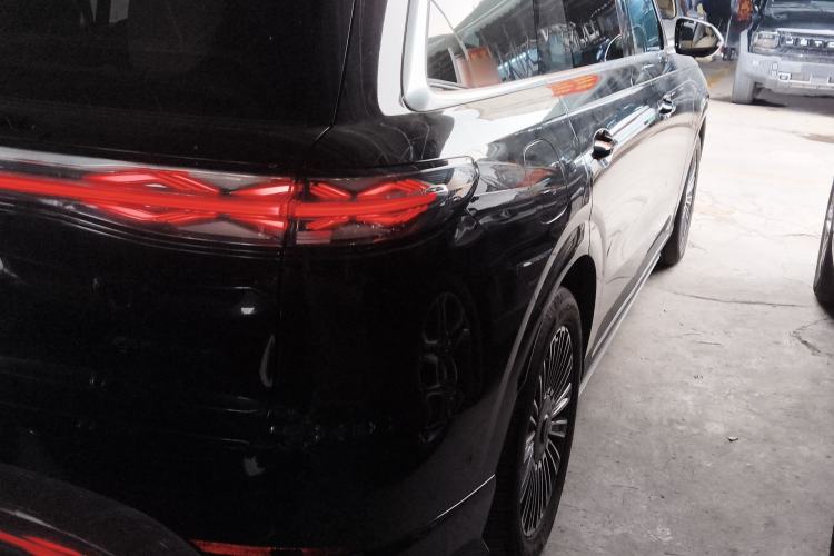 Used Chery Fengyun T11 2026 Model 220 Rear-Drive Boya Giant-Screen Luxury Edition Right Rear Taillight