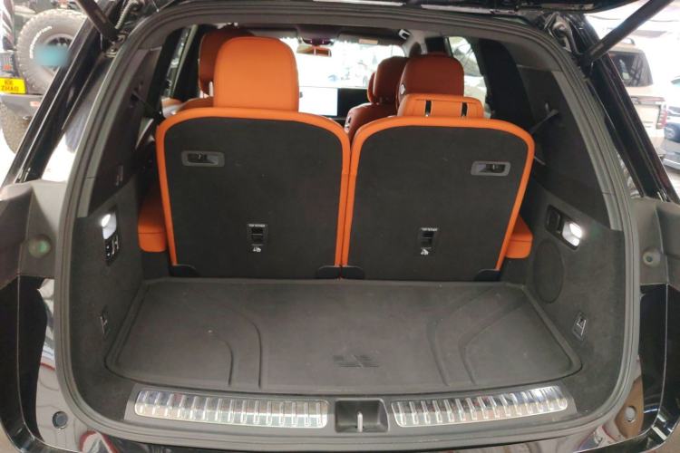 Used Li Auto L8 2023 Pro Model
