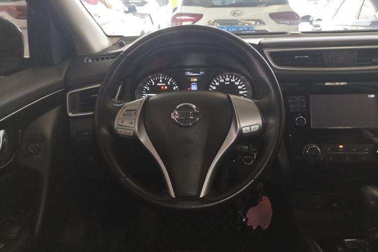 Used Nissan Qashqai 2017 2.0L CVT Smart Enjoyment Version China VI Standard