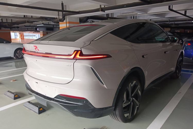 Used Rising R7 2023 Rear-Drive Screen King Edition