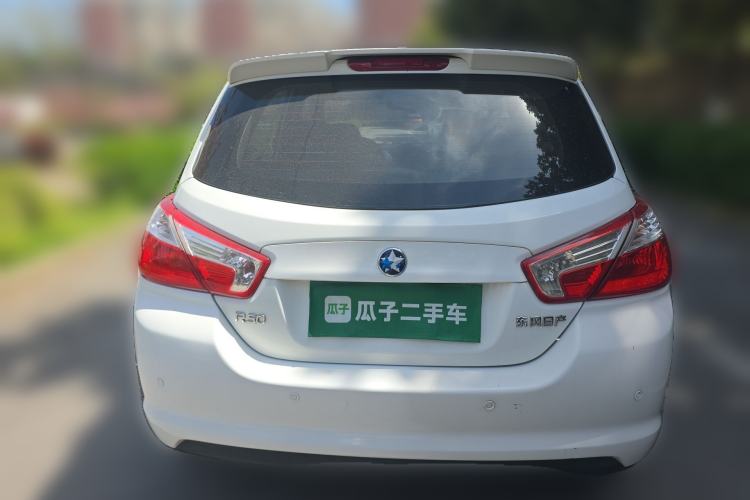 Used Venucia R50 2013 1.6L Manual Fashion Edition