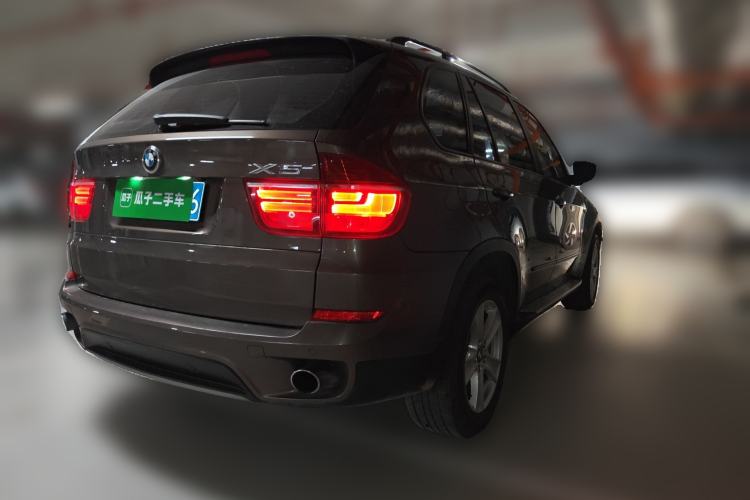 Used BMW X5 2013 xDrive35i Leading Model Rear Right 45 Deg