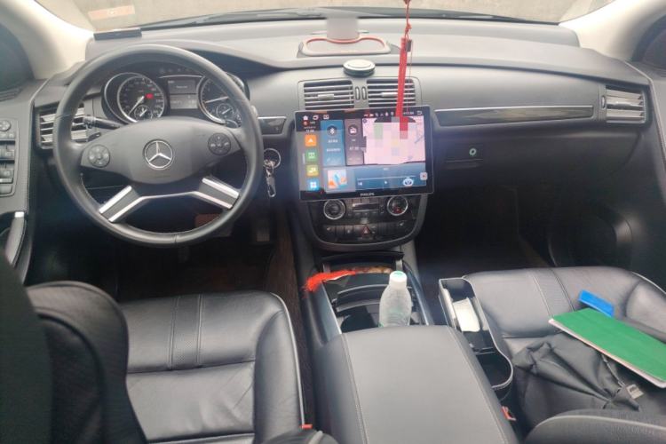 Used Mercedes-Benz R-Class 2017 R 320 4MATIC Business Edition Prestige Model