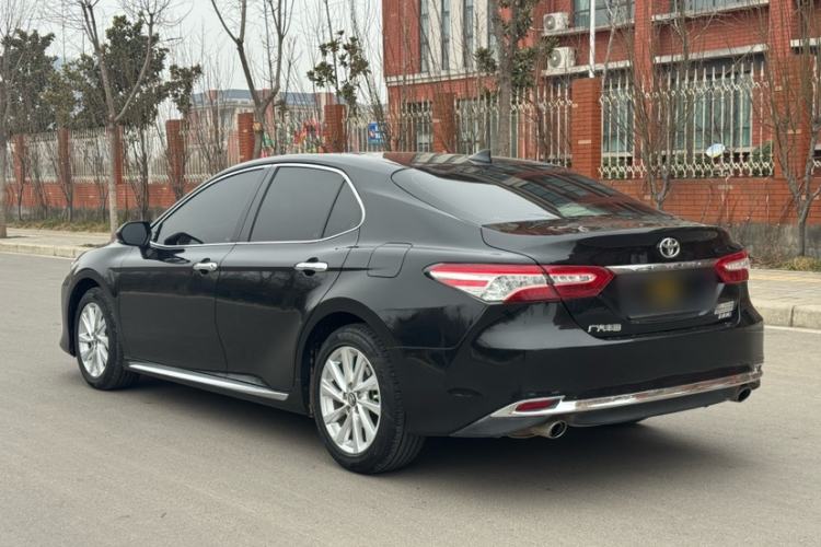 Used Toyota Camry 2023 2.0G Luxury Edition