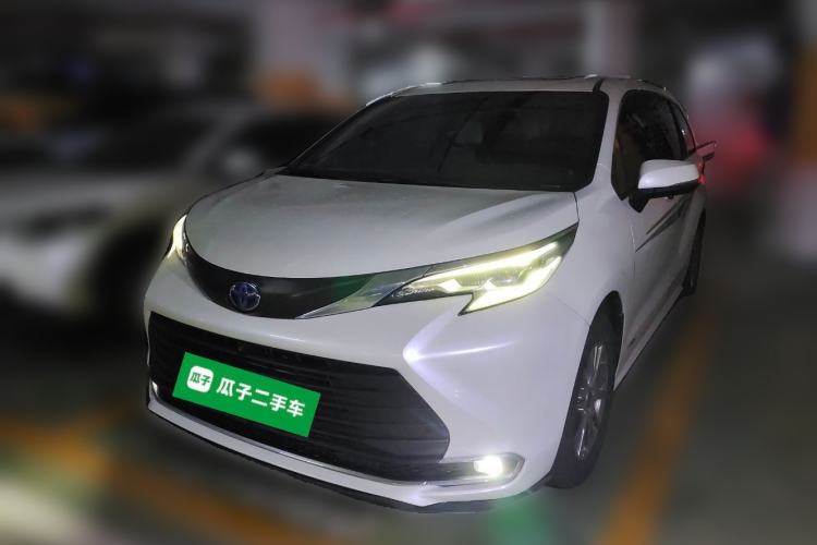 Used Toyota SIENNA 2021 2.5L Hybrid Premium Edition