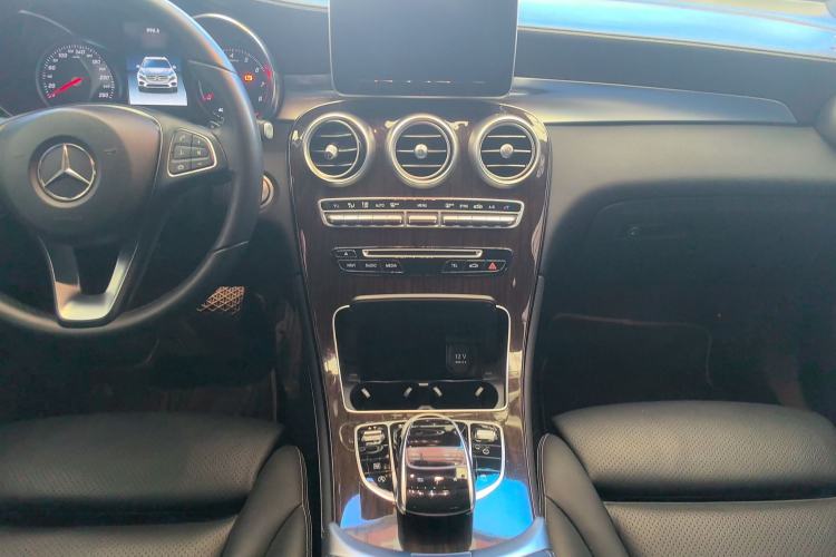 Used Mercedes-Benz GLC 2019 GLC 260 L 4MATIC Luxury Model