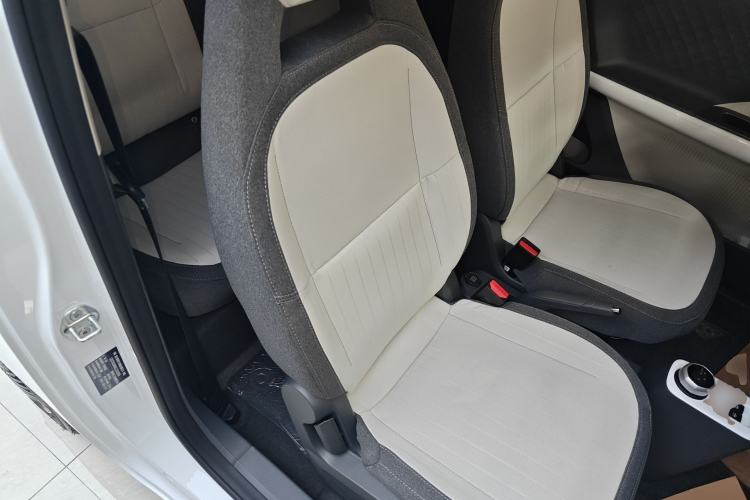 Used Geely Galaxy Panda 2025 210 km – Yuanqi Bear Right Front Seat