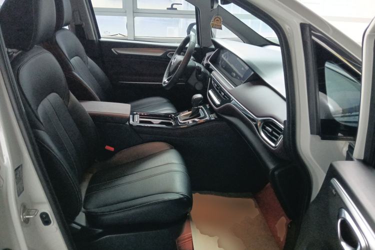 Used GAC Trumpchi M6 2023 PRO 270T DCT Luxury Edition
