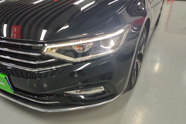 Used Volkswagen Magotan 2020 330TSI DSG Luxury Edition
