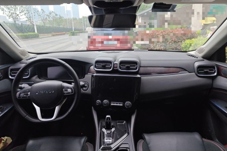 Used Lynk & Co 02 2018 1.5T DCT Two-Wheel Drive Pro Version China V Emission Standard Center Console