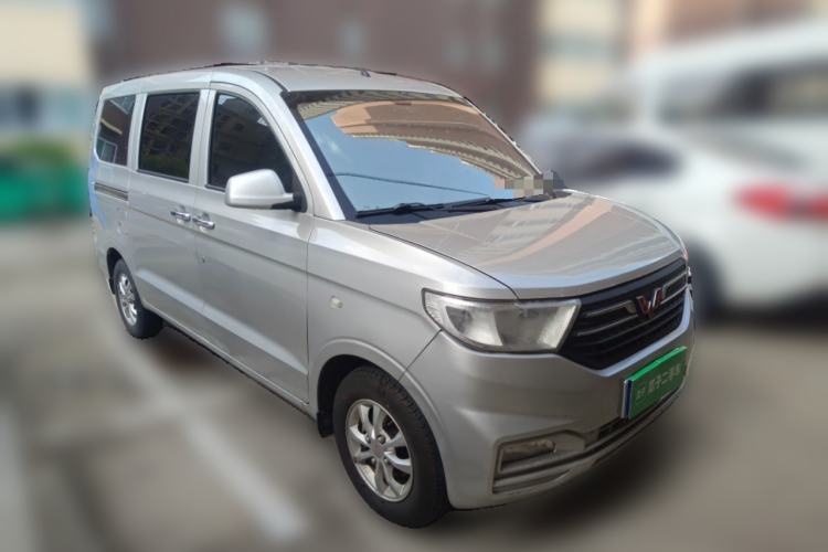 Used Wuling Hongguang V 2019 1.5L Enjoyment Version China VI LAR