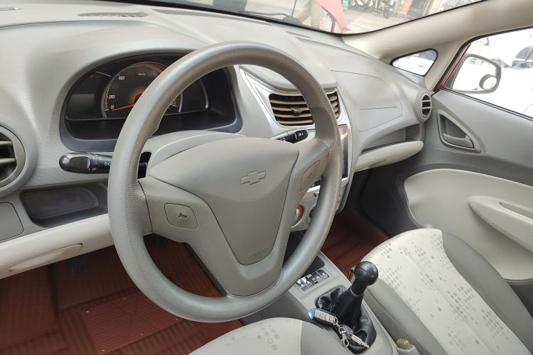Used Chevrolet Sail 2013 Sedan 1.2L Manual Fashionable Happiness Edition