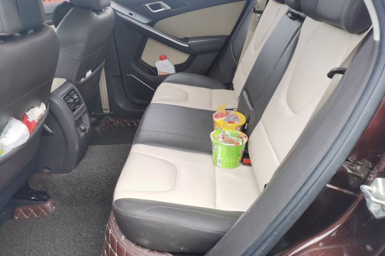 Used JMC Yusheng S330 2016 1.5L GTDi Automatic All-Wheel-Drive Flagship Edition
