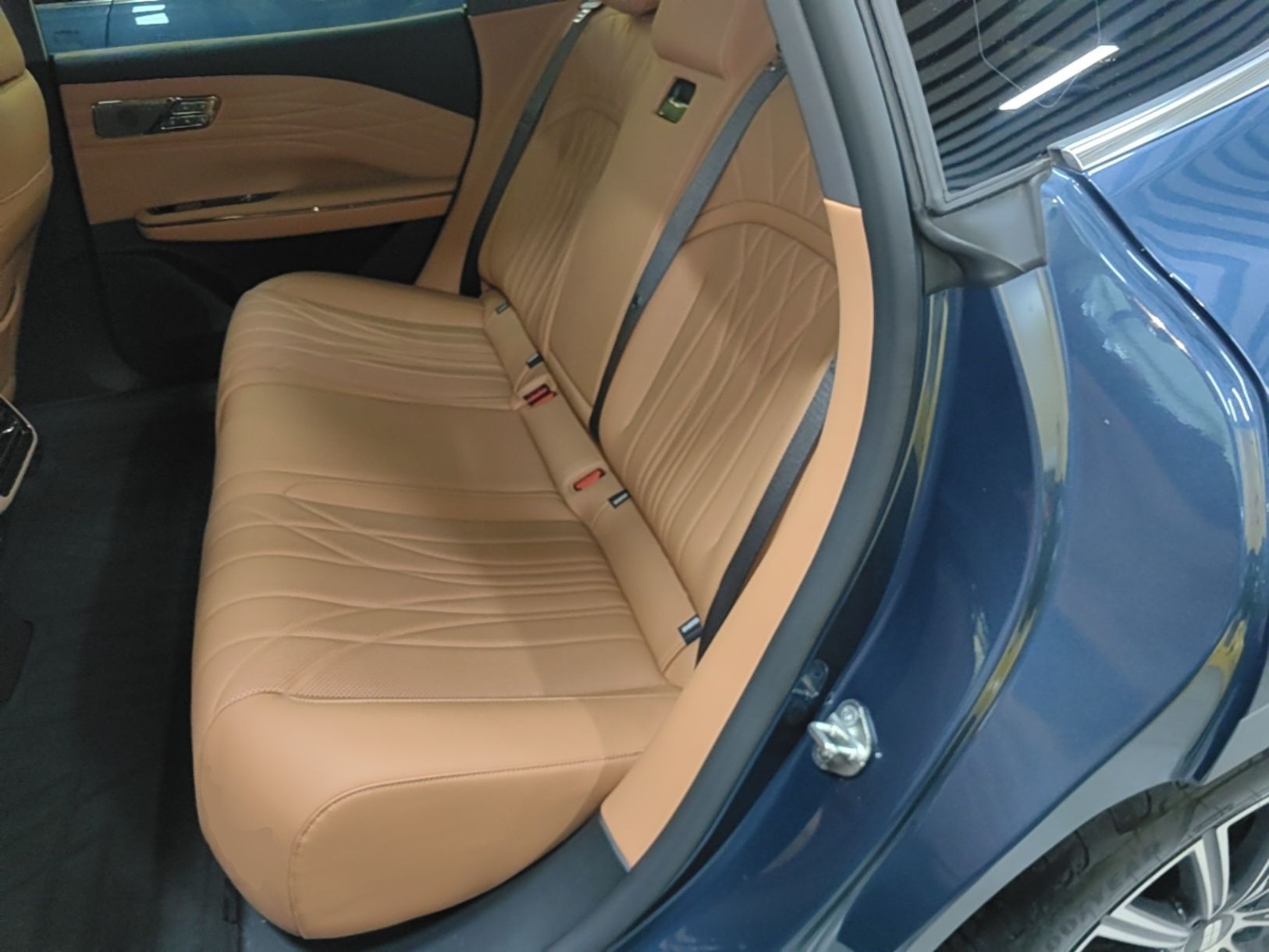 Geely Galaxy 8 2025 130km EM-P Starship Edition — снимка 20