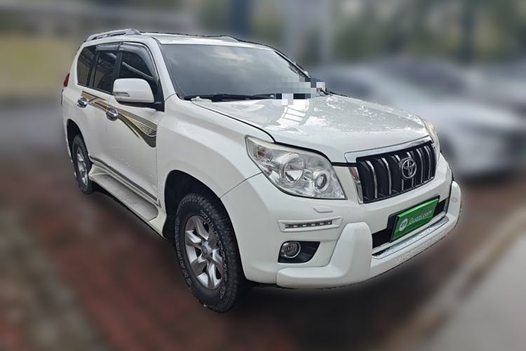 Used Toyota Prado 2010 2.7L Automatic Deluxe Edition Front Right 45 Deg