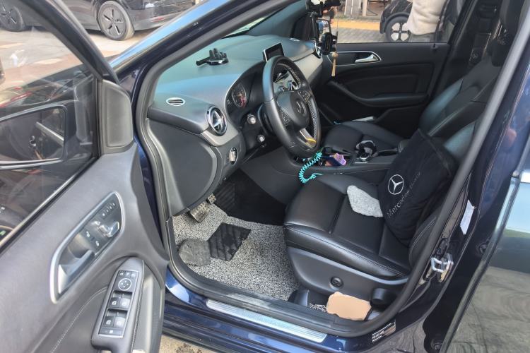 Used Mercedes-Benz B-Class 2015 B 200 Fashion Model
