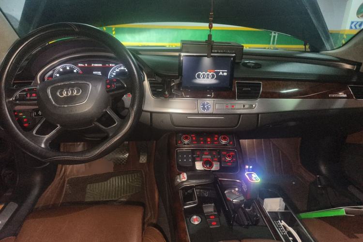 Used Audi A8 2013 A8L 45 TFSI quattro Comfort model Center Console