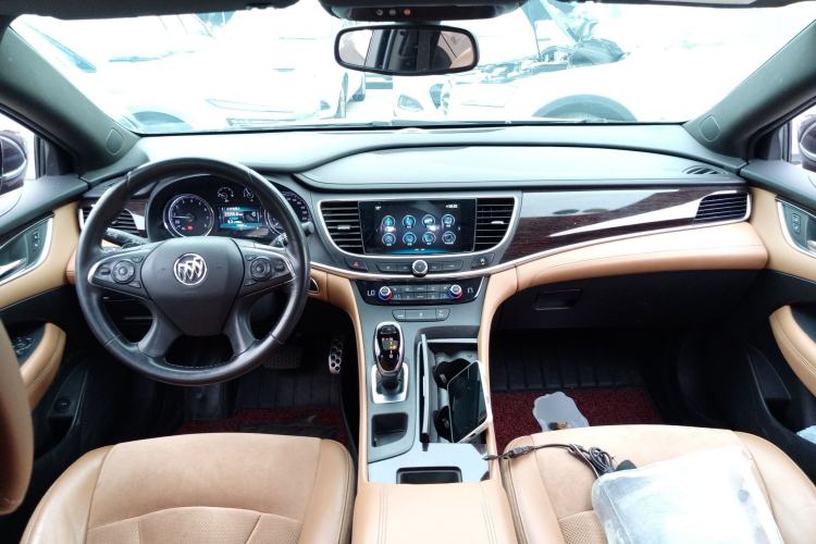 Used Buick LaCrosse 2016 20T Elite Edition Center Console