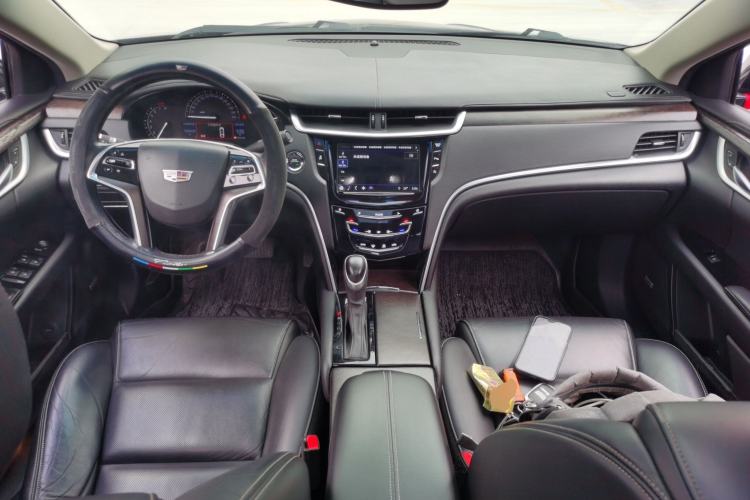 Used Cadillac XTS 2018 28T Elite Edition Center Console