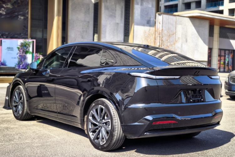 Used ONVO L60 2024 60 kWh Rear-Drive Version