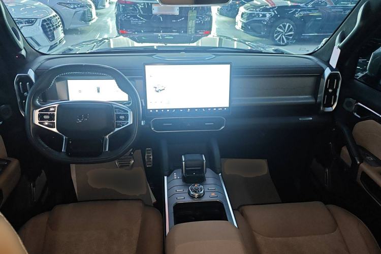 Used JETOUR Traveler 2023 2.0T All-Wheel Drive CrossPRO+