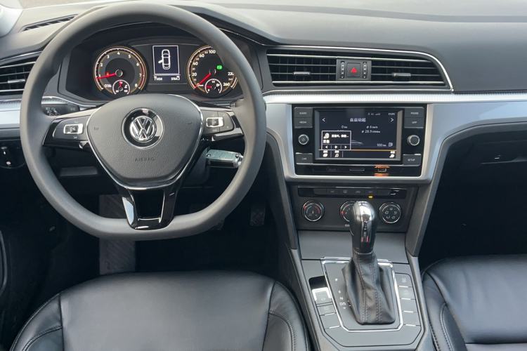 Used Volkswagen Lamando 2021 230TSI DSG Fashion Edition Center Console