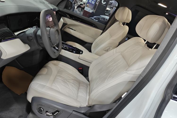 Used Zeekr 009 2024 7-Seater Aisle Version 108 kWh