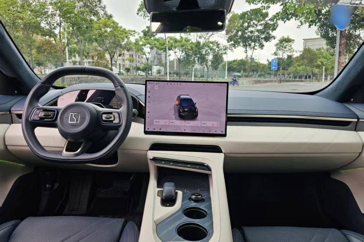 Used Zeekr 001 2024 WE Edition 95 kWh All-Wheel Drive Center Console