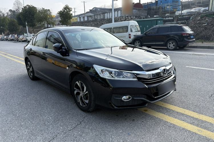 Used Honda Accord 2016 2.0L Comfort Edition
