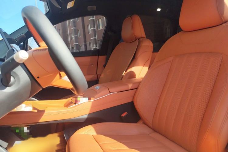 Used ONVO L60 2024 60 kWh All-Wheel Drive