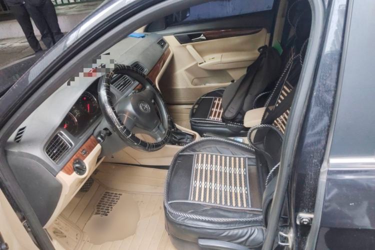 Used Volkswagen Lavida 2013 1.4TSI DSG Comfort Edition Left Front Seat