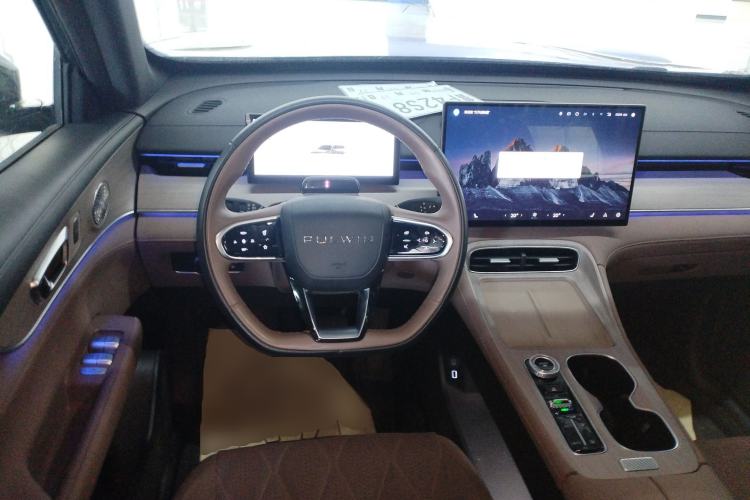 Used Fengyun T8 2025 1.5T 130km Deluxe Version 5 Seats Steering Wheel