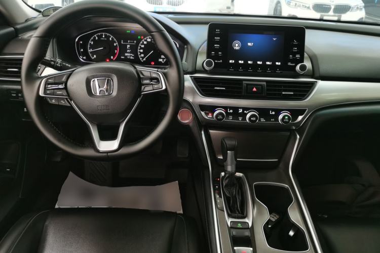Used Honda Accord 2018 260TURBO Elite Edition China VI Center Console