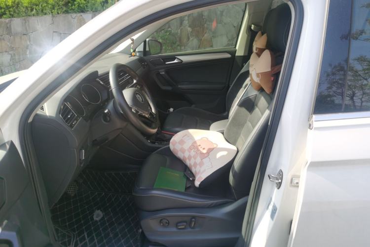 Used Volkswagen Tiguan L 2017 330TSI Automatic Two-Wheel Drive Luxury Edition Left Front Seat