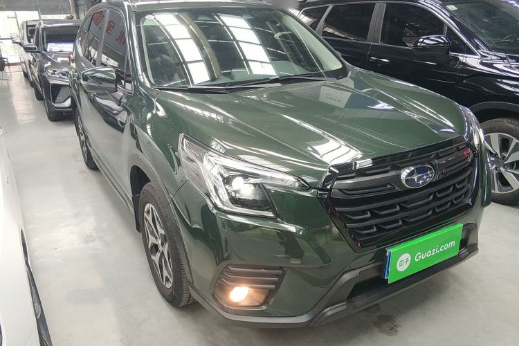 Used Subaru Forester 2022 2.0i AWD Luxury Edition EyeSight Front Right 45 Deg