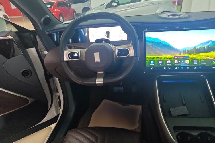 Used Avatr 11 2023 HarmonyOS Version Smart Enjoyment Upgrade Model 90-Degree Rear-Wheel Drive Edition