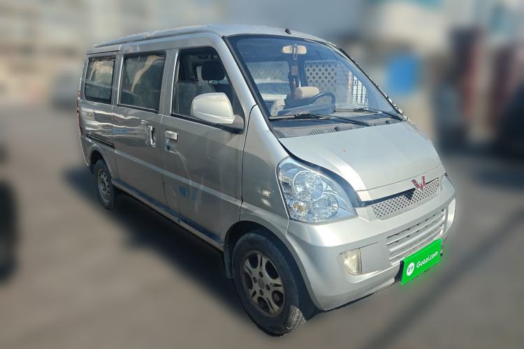 Used Wuling Rongguang 2011 1.2L Standard Version
