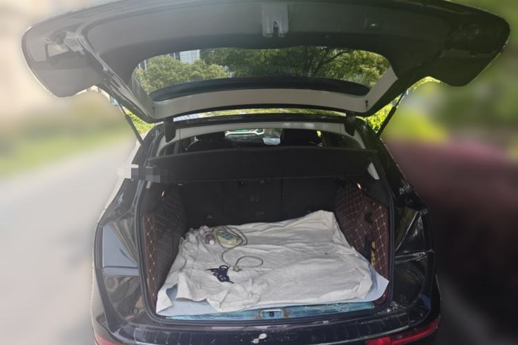 Used Audi Q5 2017 Plus 40 TFSI Ambition Model
