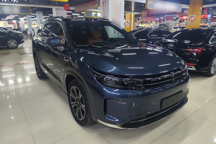 Used Hima AITO M7 2024 1.5T Intelligent Drive 4WD Ultra Version 5 Seats Front Right 45 Deg