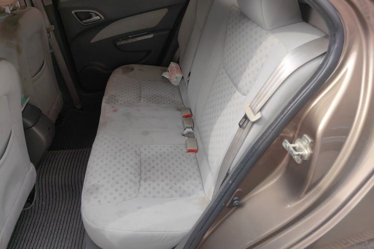 Used Baojun 630 2013 1.5L manual standard version