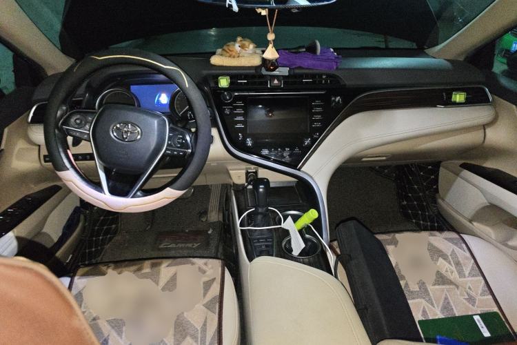 Used Toyota Camry 2018 2.5G Luxury Edition Center Console