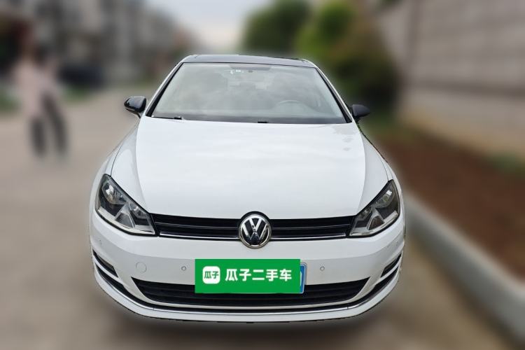 Used Volkswagen Golf 2017 1.6L Automatic Comfort Million-Vehicle Anniversary Edition
