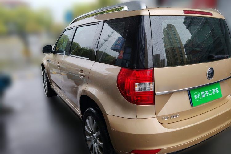 Used Skoda Yeti 2016 1.4TSI DSG Style Edition Rear Left 45 Deg