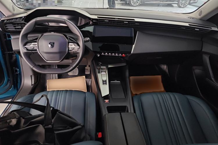 Used Peugeot 408X 2023 Charm Version