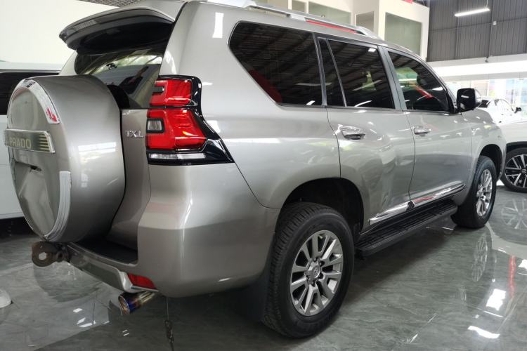 Used Toyota Prado 2018 4.0L TXL Dual Airbags External Mount – Middle East
