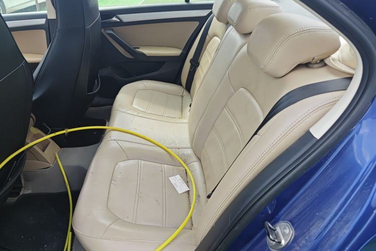 Used Volkswagen Jetta 2013 1.4L Manual Comfort Model
