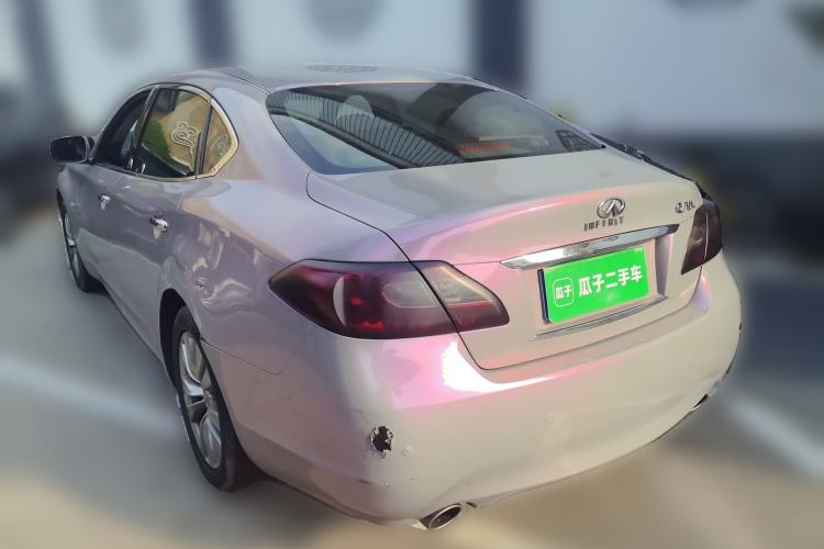 Used Infiniti Q70 2013 Q70L 2.5L Elegance Edition
